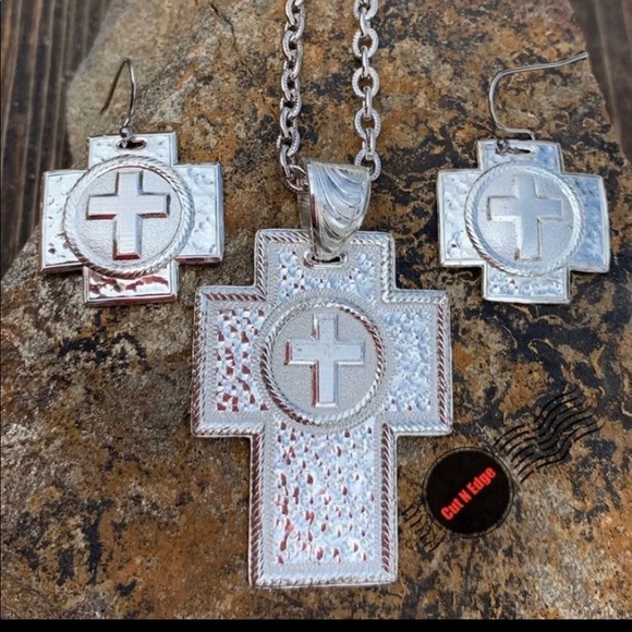 Montana Silversmith Cross Jewelry Set - Picture 1 of 5